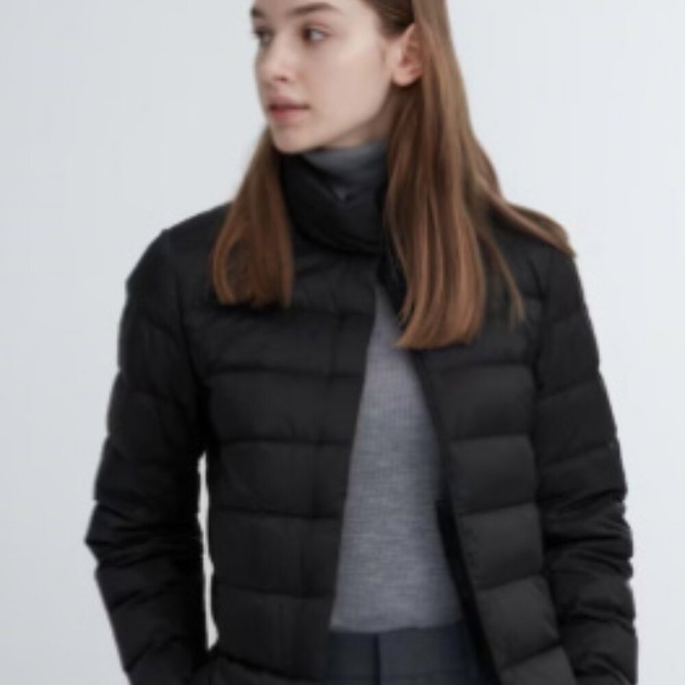 ULTRA LIGHT DOWN JACKET UNI QLO Black lightly worn, no holes or defects #002